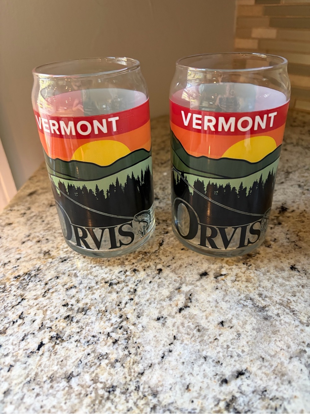 Orvis set of 2 VERMONT FLY FISHING drinking  beer glasses Glass